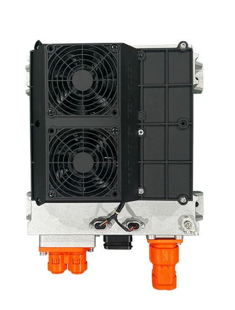620V 30A 车载充电器 – 高效工业充电，IP67 防护等级，适用于恶劣环境